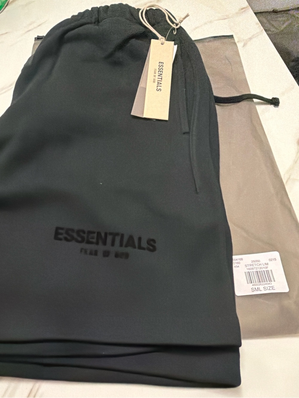 Essentials fear of god black sweat shorts color black stretch limo size small